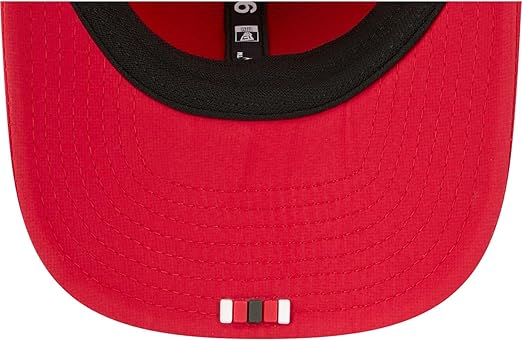 New Era Men's Red Tampa Bay Buccaneers 2025 Sideline 9SEVENTY Trucker Adjustable Hat