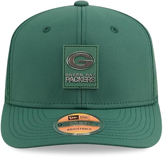 New Era 9SEVENTY NFL 2025 Sideline Trucker Adjustable Snapback Hat (CA/US, Alpha, One Size, Green, Green Bay Packers)