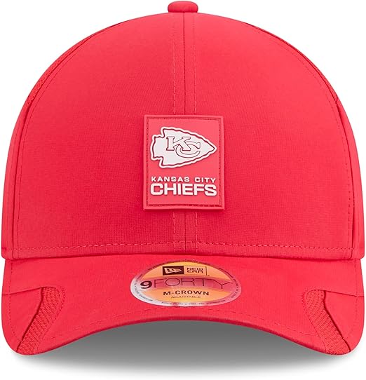 New Era Men's NFL 2025 Sideline M-Crown 9FORTY Adjustable Hat (CA/US, Alpha, One Size, Red, Kansas City Chiefs)