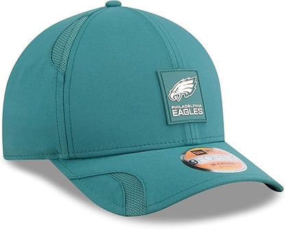 New Era Men's NFL 2025 Sideline M-Crown 9FORTY Adjustable Hat (CA/US, Alpha, One Size, Green, Philadelphia Eagles)