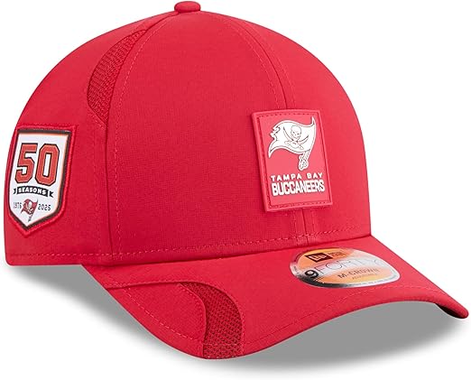 New Era Men's Red Tampa Bay Buccaneers 2025 Sideline M-Crown 9FORTY Adjustable Hat