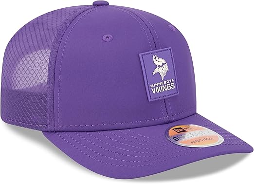 New Era 9SEVENTY NFL 2025 Sideline Trucker Adjustable Snapback Hat (CA/US, Alpha, One Size, Purple, Minnesota Vikings)