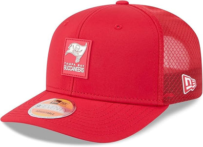 New Era Men's Red Tampa Bay Buccaneers 2025 Sideline 9SEVENTY Trucker Adjustable Hat