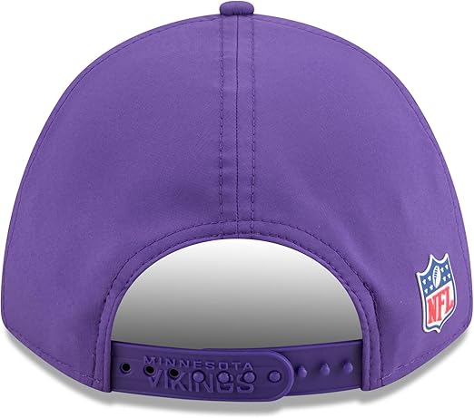 New Era Men's NFL 2025 Sideline M-Crown 9FORTY Adjustable Hat (CA/US, Alpha, One Size, Purple, Minnesota Vikings)