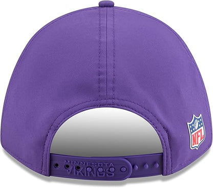 New Era Men's NFL 2025 Sideline M-Crown 9FORTY Adjustable Hat (CA/US, Alpha, One Size, Purple, Minnesota Vikings)