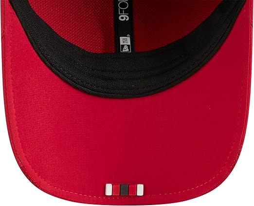 New Era Men's Red Tampa Bay Buccaneers 2025 Sideline M-Crown 9FORTY Adjustable Hat