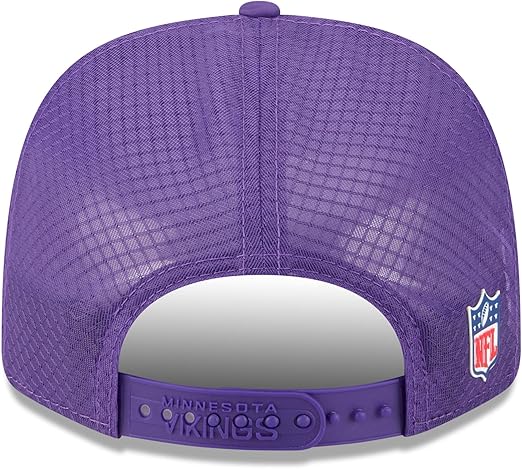 New Era 9SEVENTY NFL 2025 Sideline Trucker Adjustable Snapback Hat (CA/US, Alpha, One Size, Purple, Minnesota Vikings)